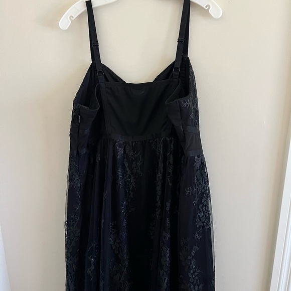 Torrid black formal dress - Picture 4 of 6